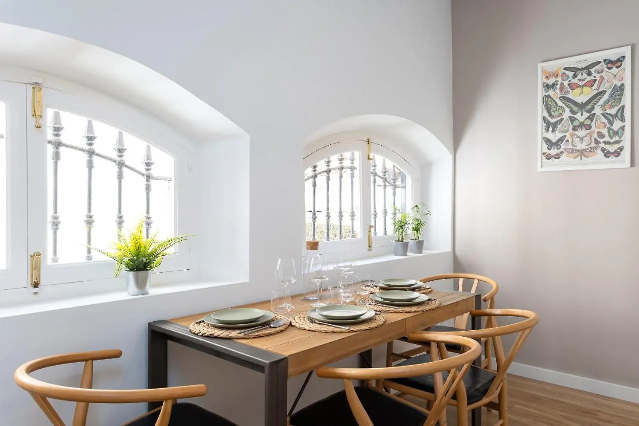 Pleasant Apartment In Malaga Center 2º